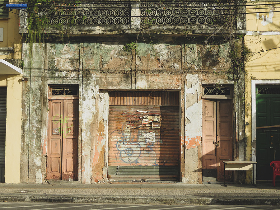 Figura 1. Temporalidades e silêncios marcam partes da cidade de Salvador durante a quarentena, 2020. Foto: Marcelo Terça-Nada.